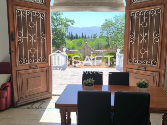 Imagen 2 de VILLA DE VISTABELLA DEL SIGLO XIX UBICADA EN FINCA URBANA DE 8.339 M2.