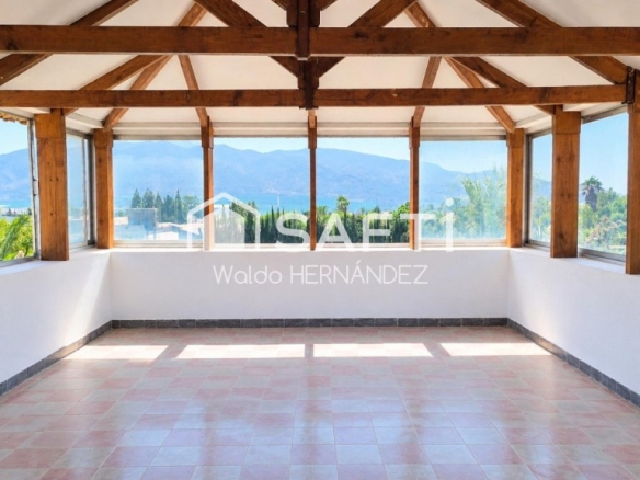 Imagen 1 de VILLA DE VISTABELLA DEL SIGLO XIX UBICADA EN FINCA URBANA DE 8.339 M2.