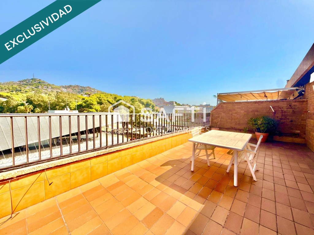 Imagen 2 de ÁTICO CON TERRAZA Y GARAJE EN LLORET DE MAR