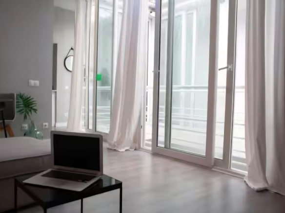 Imagen 3 de Apartamento en pleno Barrio Santa Cruz con Licencia Turística