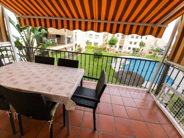Imagen 2 de DÚPLEX LUMINOSO Y EQUIPADO CON VISTAS A LA PISCINA (SEPTIEMBRE A JUNIO)