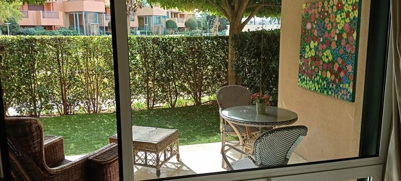 Imagen 4 de ESPECTACULAR PISO DE LUJO EN LA MARINA DE SOTOGRANDE. LARGA TEMPORADA