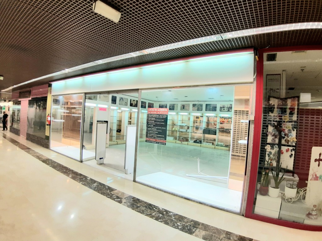 Imagen 2 de Local comercial en Alquiler en Vigo Pontevedra