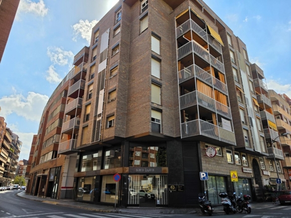 Imagen 1 de ¡Oportunidad en la Zona Alta de Lleida!