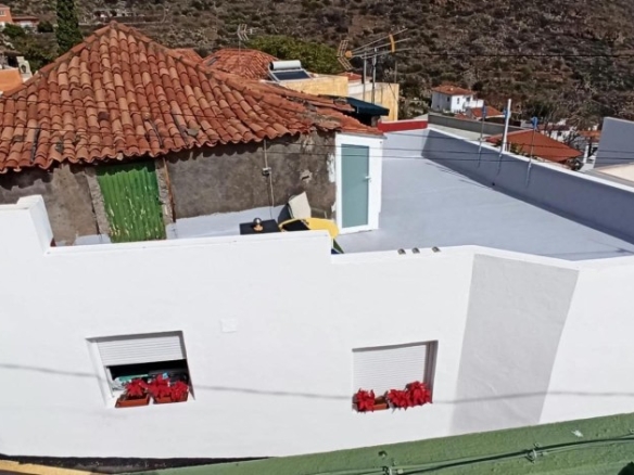 Imagen 1 de CASA TERRERA CON JARDÍN EN IGUESTE DE CANDELARIA