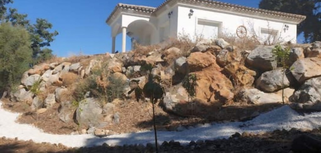 Imagen 4 de Casa-Chalet en Venta en Algatocin Málaga