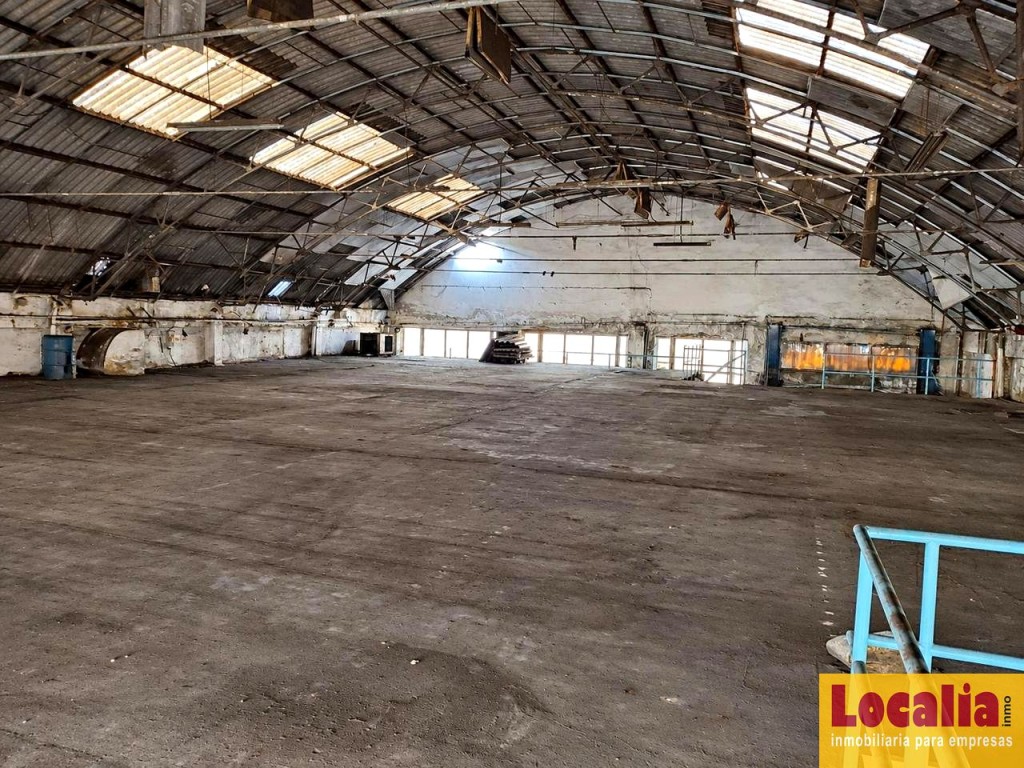 Imagen 2 de Nave industrial con oficinas en venta