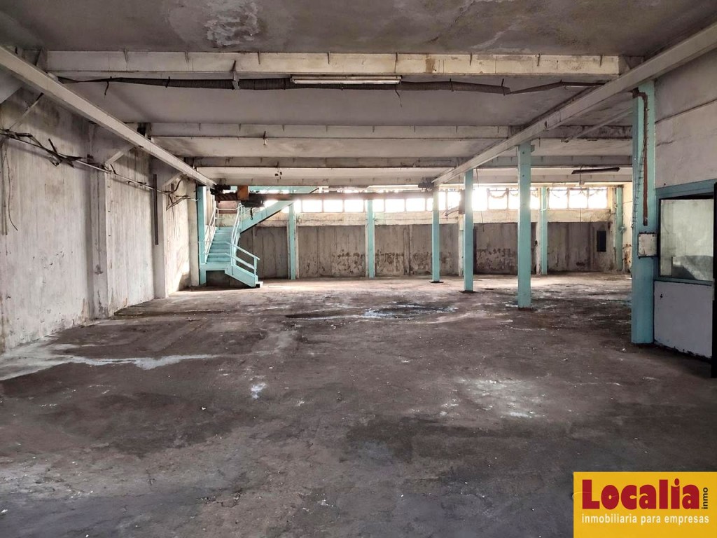 Imagen 1 de Nave industrial con oficinas en venta