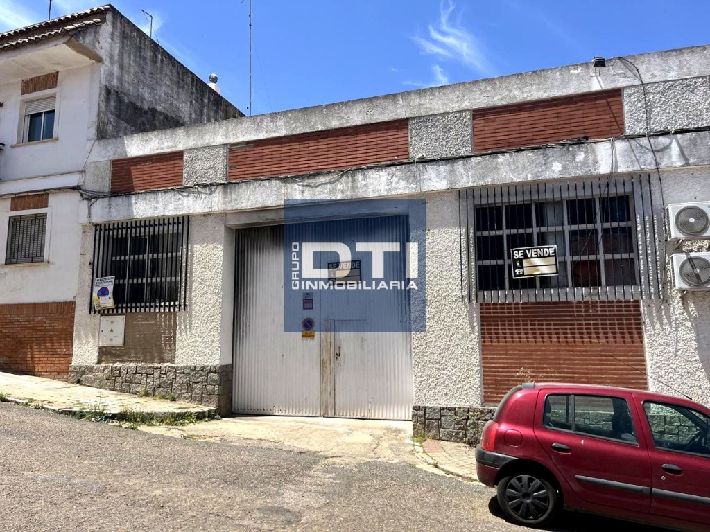 Imagen 2 de GRAN NAVE-LOCAL COMERCIAL EN VENTA EN CORTEGANA – APROX. 750 M² TOTALES