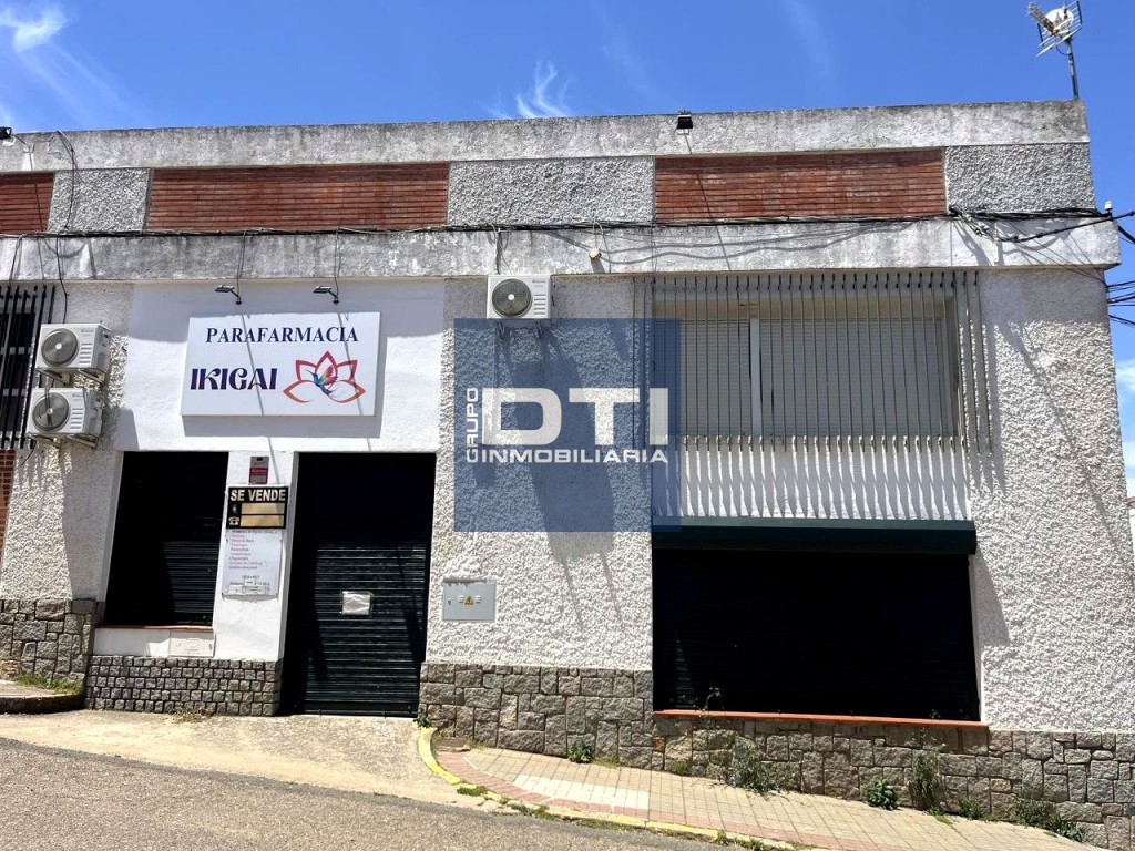 Imagen 1 de LOCAL-NAVE COMERCIAL EN VENTA EN CORTEGANA – 327 M² ÚTILES