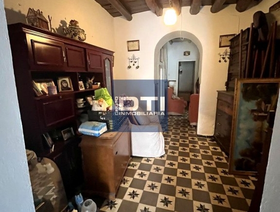 Imagen 3 de CASA EN EL CENTRO DE ARACENA DE 3 DORMITORIOS Y VISTAS A LA IGLESIA (HUELVA)
