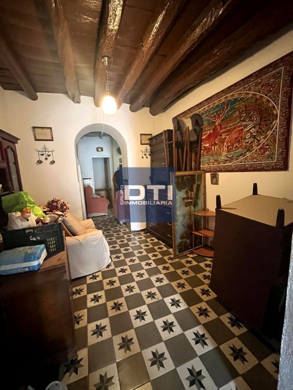 Imagen 4 de CASA EN EL CENTRO DE ARACENA DE 3 DORMITORIOS Y VISTAS A LA IGLESIA (HUELVA)