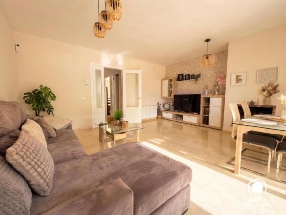 Imagen 2 de Preciosa casa adosada con jardín privado a 15 minutos de Sitges