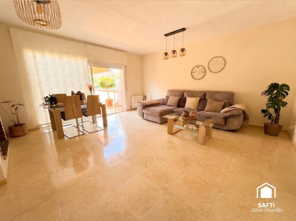 Imagen 3 de Preciosa casa adosada con jardín privado a 15 minutos de Sitges