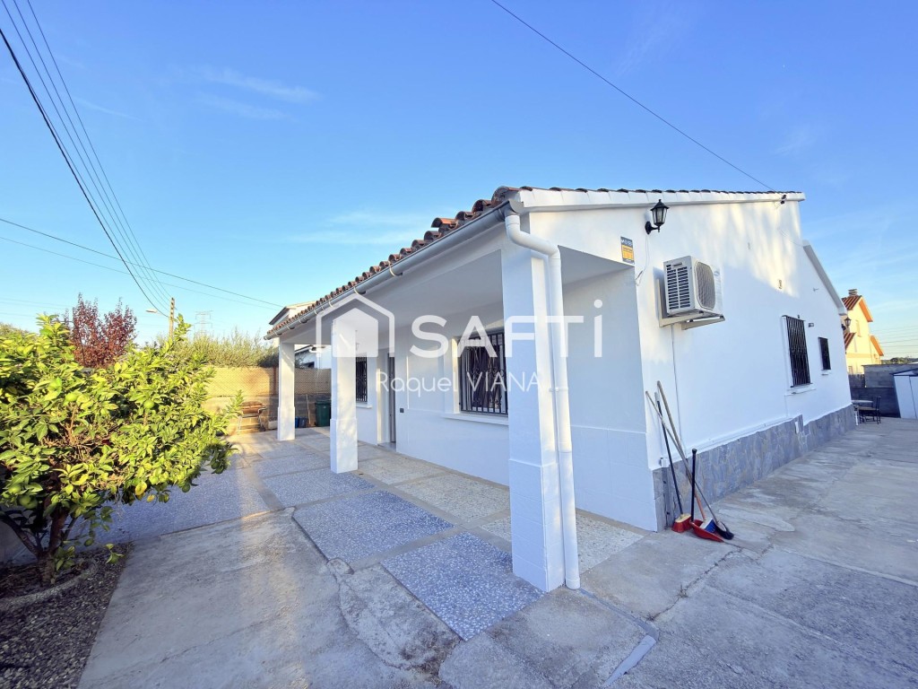 Imagen 1 de CASA INDEPENDIENTE DE UNA SOLA PLANTA CON GRAN PARCELA EN PIERA