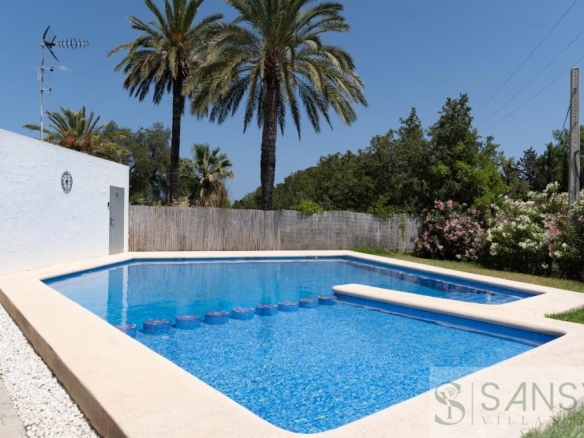Imagen 2 de Edificio singular en Venta en Javea/Xabia Alicante