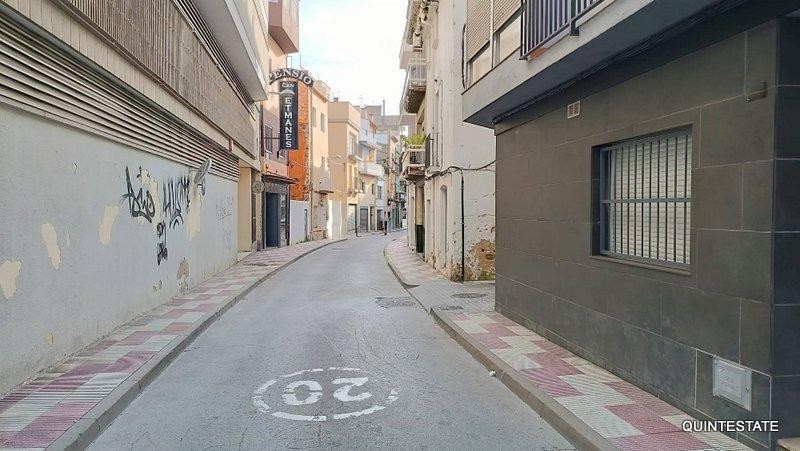 Imagen 3 de Plaza de parking en centro de Blanes
