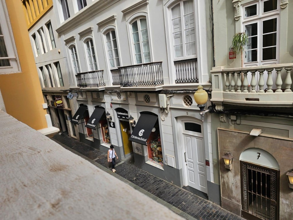 Imagen 1 de Dúplex comercial en venta en Triana – Calle Arena nº 6