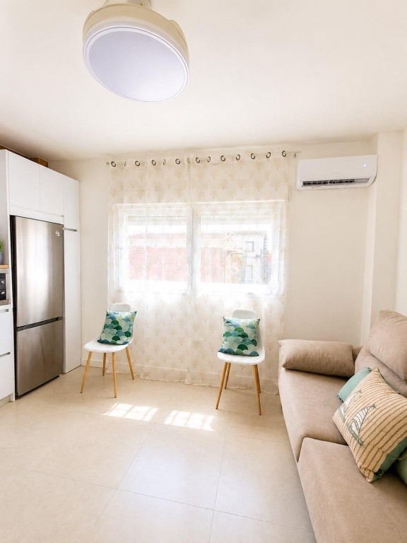 Imagen 2 de COQUETO APARTAMENTO EN LA GUARDIA-SALOBREÑA