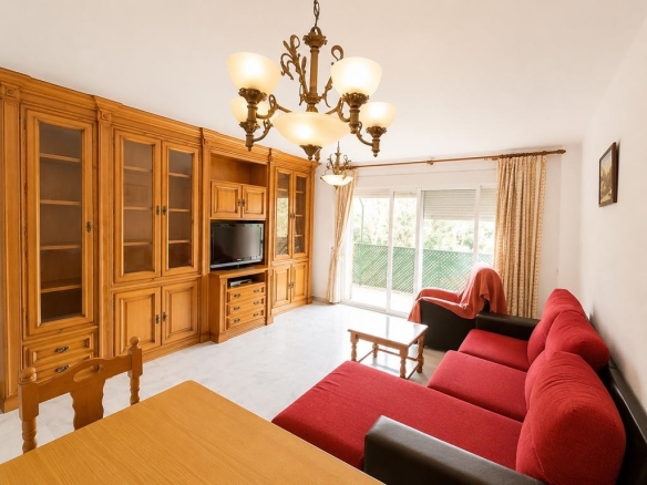 po-1275401-imagen - El Club del Propietario Imagen 1 de ¡VENTA DE GRAN PISO DE 4 HABITACIONES EN EL CENTRO DE ESTEPONA!