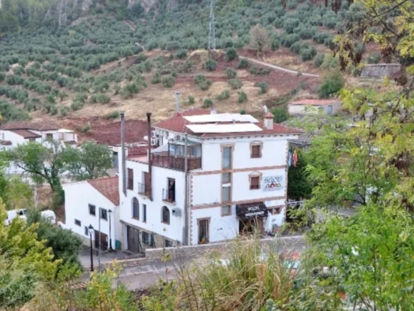 Imagen 3 de Casa de pueblo en Venta en Hornos De Segura Jaén