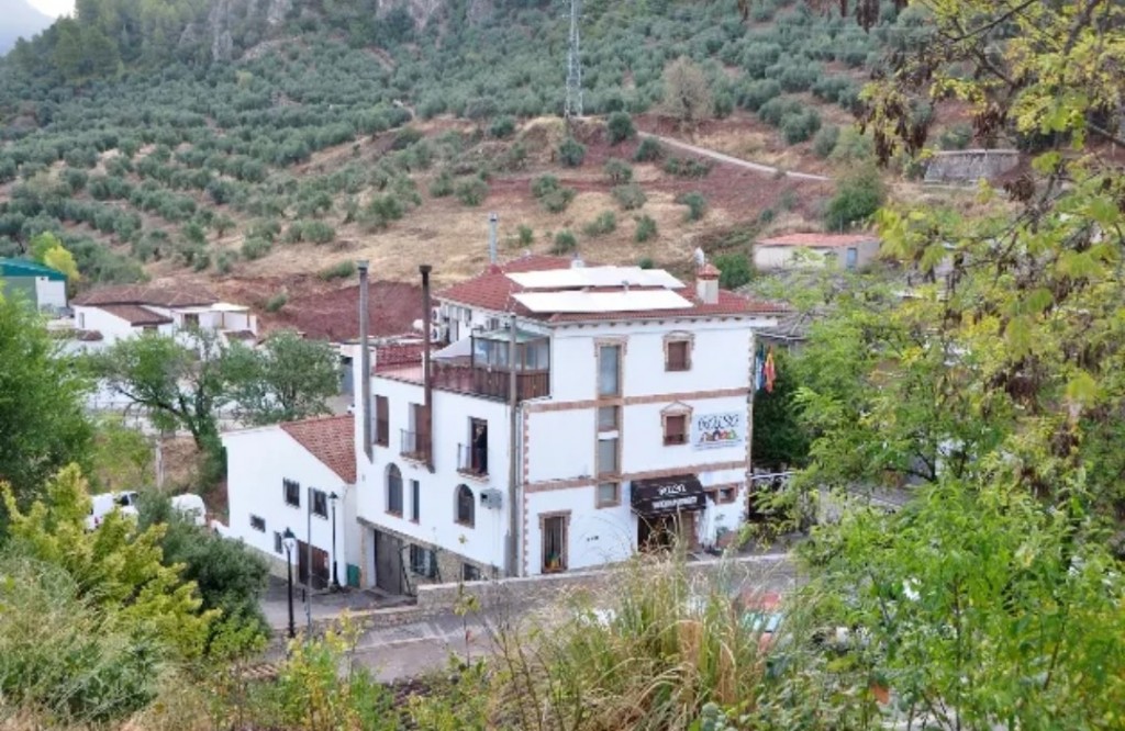 Imagen 3 de Casa de pueblo en Venta en Hornos De Segura Jaén