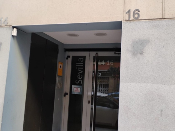 Imagen 3 de Local comercial en Alquiler en Tarragona Tarragona