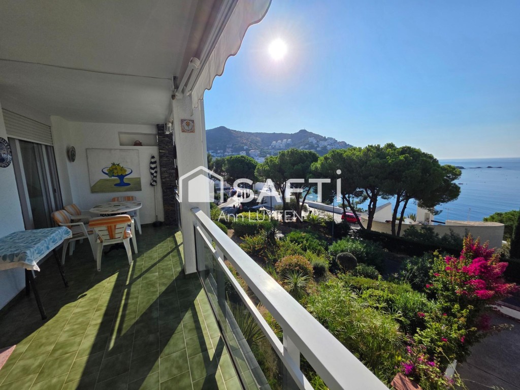 Imagen 3 de Piso con vistas al mar Canyelles Roses con parking