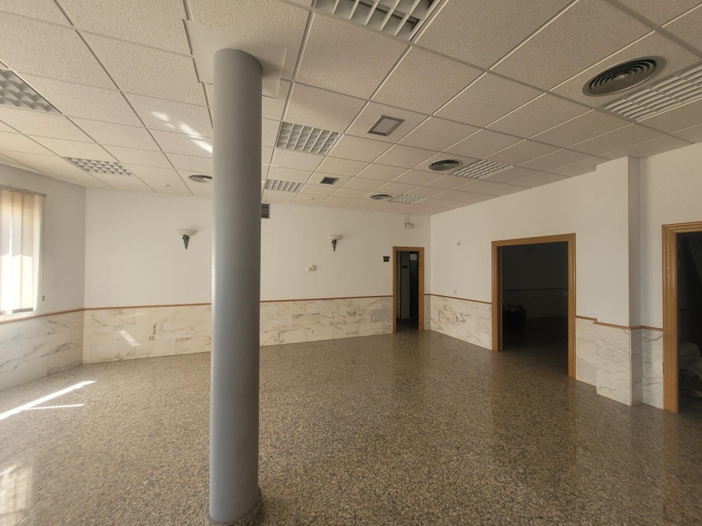 Imagen 1 de VENTA DE VIVIENDA Y LOCAL CON PARCELA ANEXA EN CARRETERA DE BAHABON