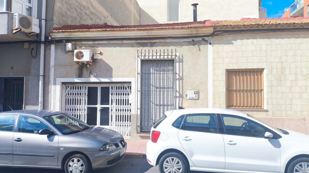 Imagen 1 de Adosada en Venta en Torrevieja Alicante