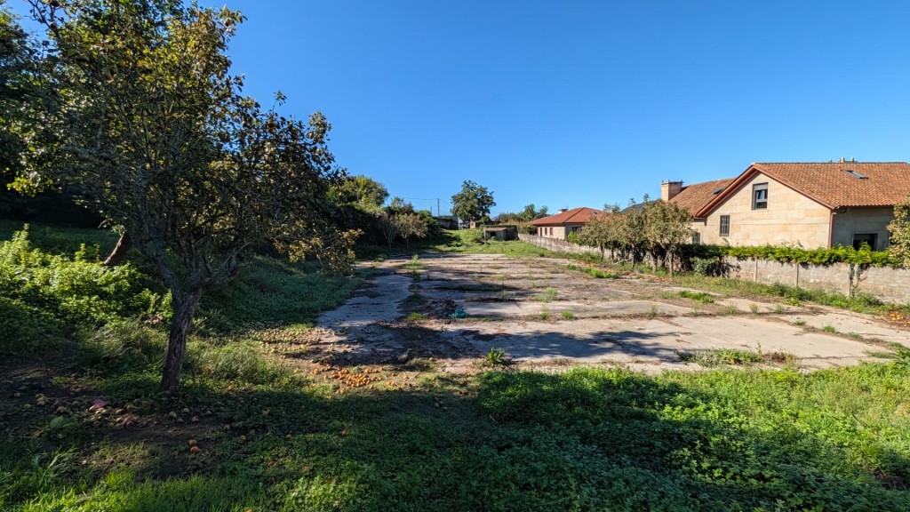 Imagen 2 de Parcela edificable de 2.000 m2 en Vincios (Gondomar)