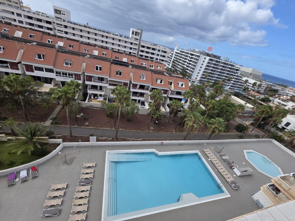 Imagen 3 de Apartamento reformado con vistas al mar en Playa de las Américas