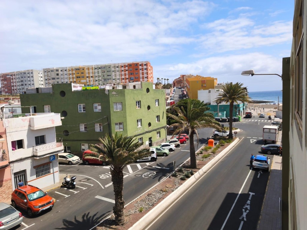Imagen 2 de Piso en venta en Melenara – Calle Luis Morote