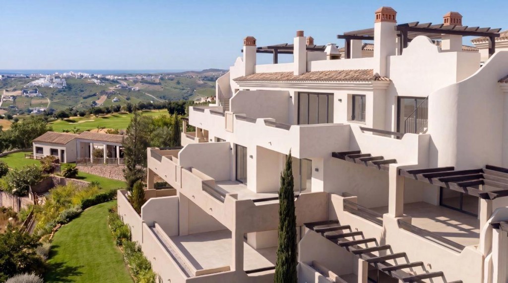 Imagen 2 de ESPECTACULARES VIVIENDAS CON VISTAS AL MAR Y AL GOLF EN DOÑA JULIA – ¡TU OASIS DE TRANQUILIDAD!