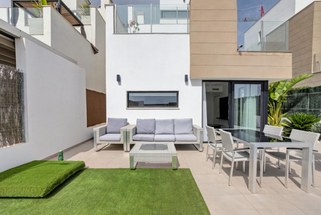 Imagen 4 de Villa de diseño con piscina privada en Guardamar del Segura