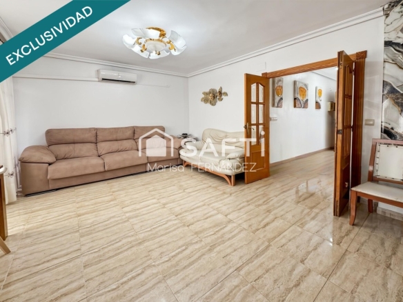 Imagen 3 de AMPLIO Y LUMINOSO PISO EN VILLAJOYOSA -- ¡SIN COMISIÓN DE COMPRA!