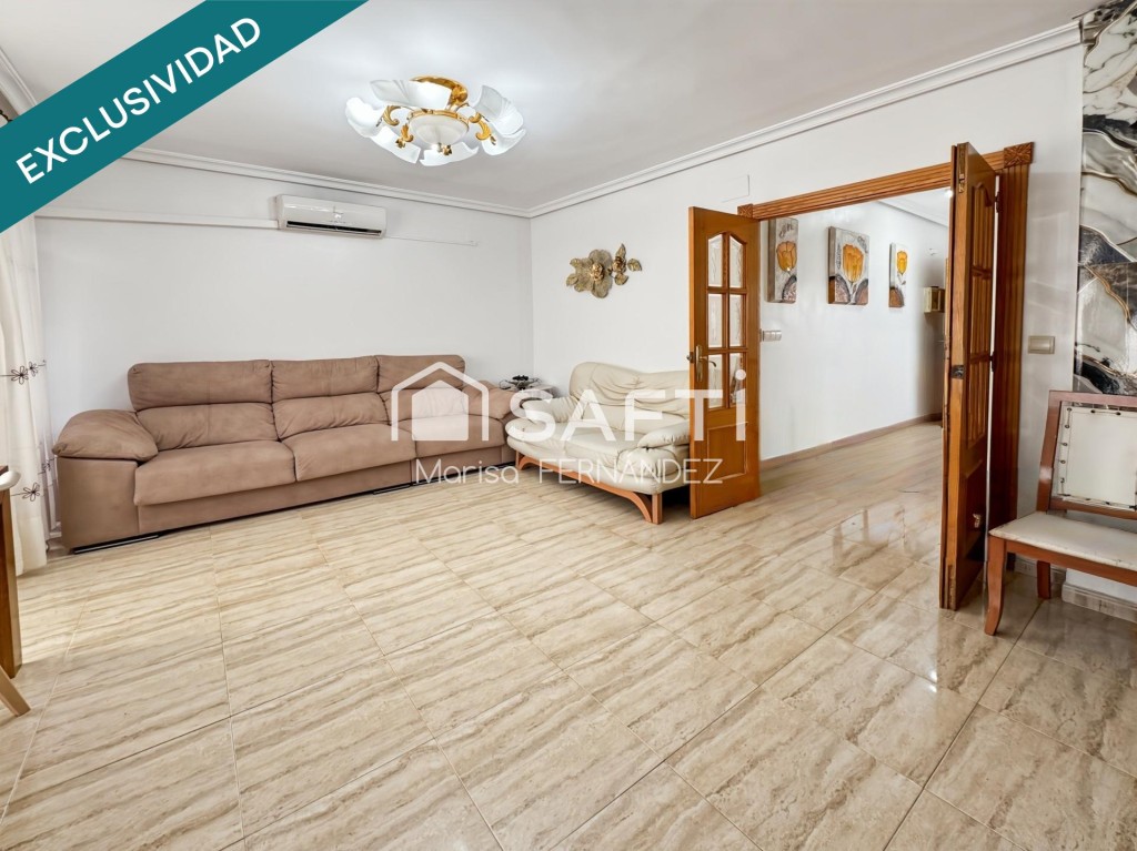 Imagen 3 de AMPLIO Y LUMINOSO PISO EN VILLAJOYOSA -- ¡SIN COMISIÓN DE COMPRA!
