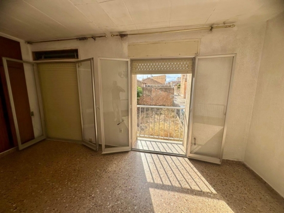 Imagen 3 de Casa con garaje y piso para entrar a vivir