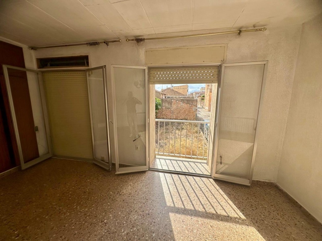 Imagen 3 de Casa con garaje y piso para entrar a vivir