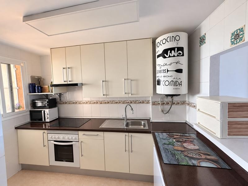 Imagen 2 de ÁTICO DÚPLEX CON VISTAS AL MAR ENTRE ESTEPONA Y SABINILLAS
