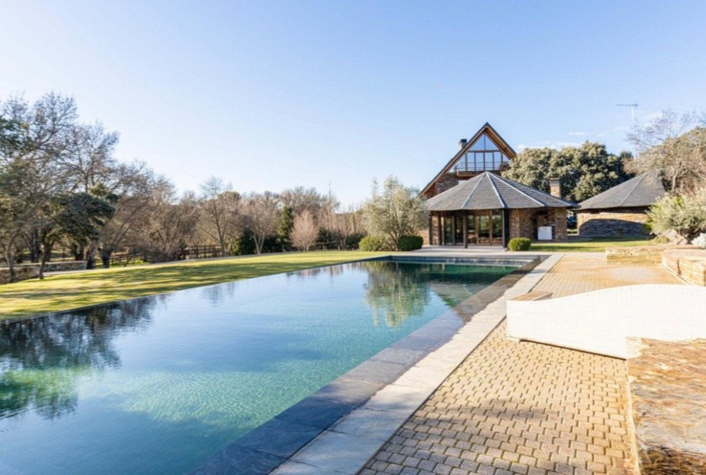 Imagen 1 de Espectacular Villa en el corazón de la sierra de Guadarrama