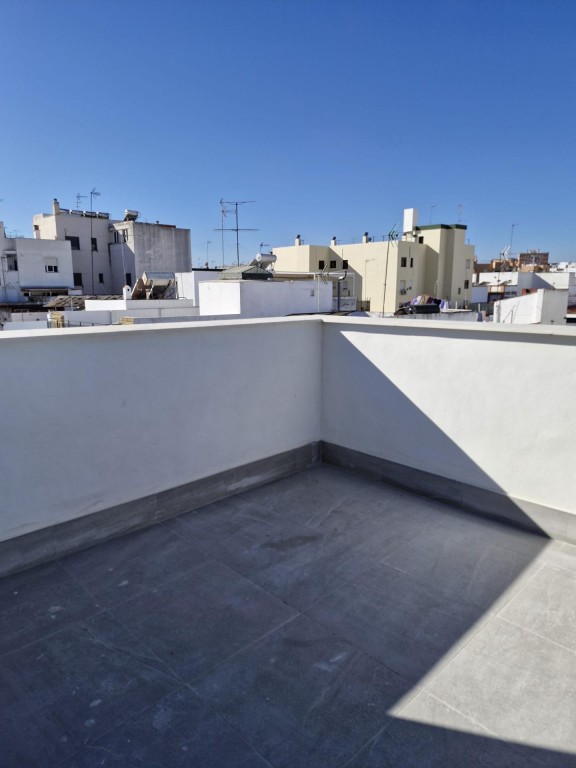 Imagen 1 de Precioso ático dúplex a estrenar en Calle Santa María