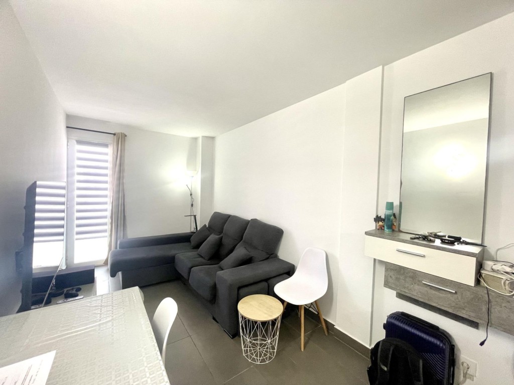 Imagen 4 de Piso completamente reformado con parking y trastero en Ciutadella
