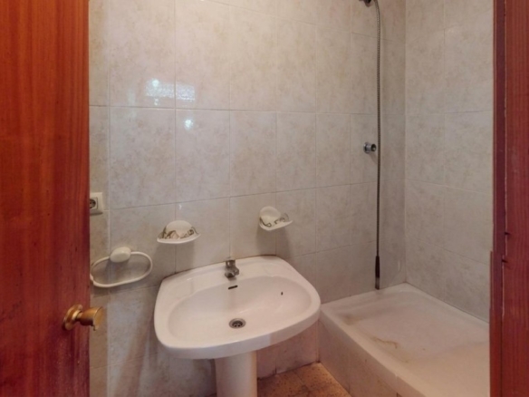 Imagen 4 de LOCAL COMERCIAL EN VENTA – 500 m2 | CAMPOAMOR – ALTOZANO | PRÓXIMO A PLAZA DE TOROS