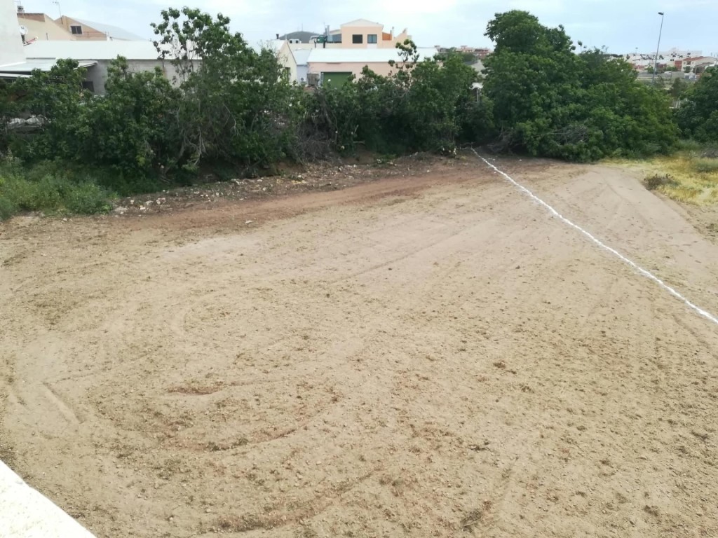 Imagen 4 de Gran terreno residencial de 985m² en Hellín