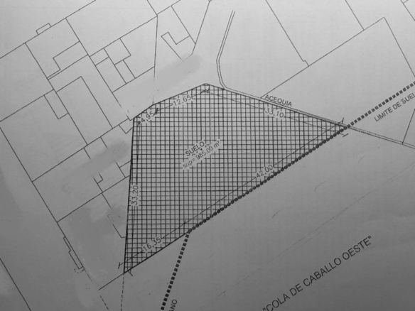 Imagen 1 de Gran terreno residencial de 985m² en Hellín