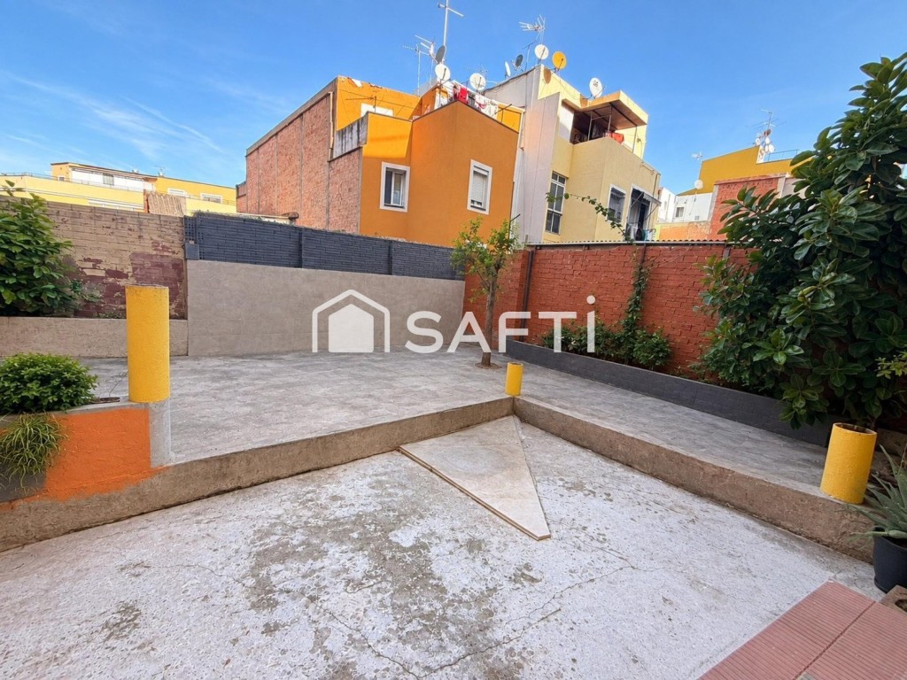 Imagen 4 de Espectacular local adaptado a vivienda