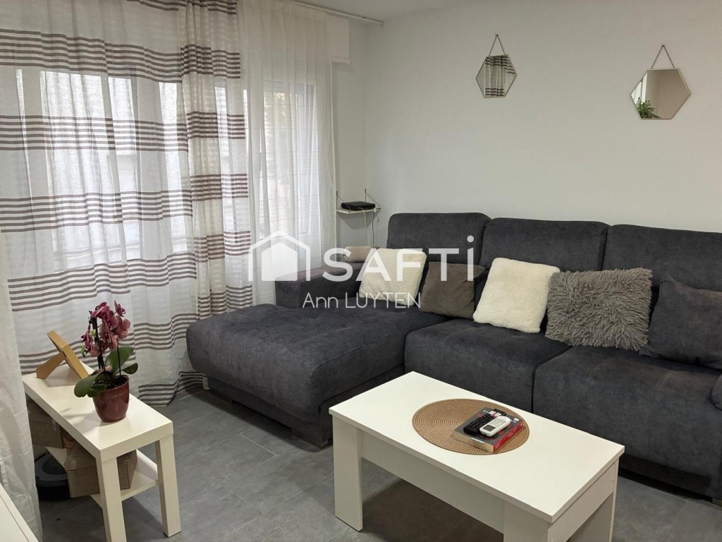 Imagen 1 de Piso reformado en el centro de Roses – ideal para vivir todo el año