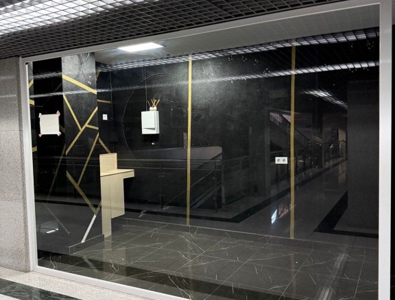 Imagen 2 de Local comercial en Alquiler en Sotogrande Cádiz
