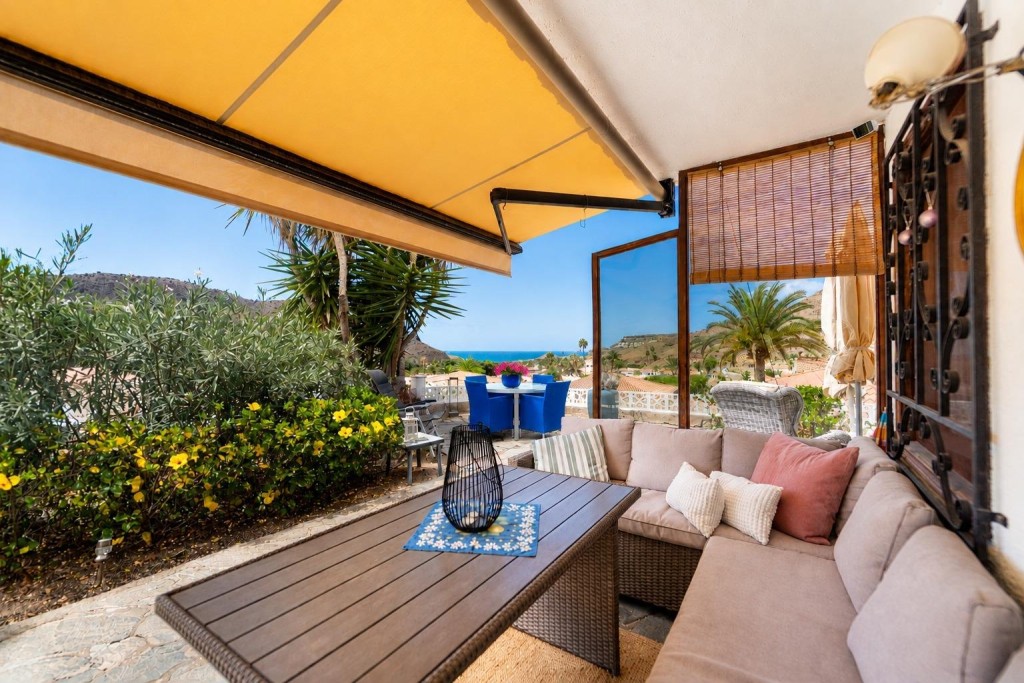 Imagen 4 de Bungalow con vistas panorámicas y ubicación privada en la atractiva zona de Tauro